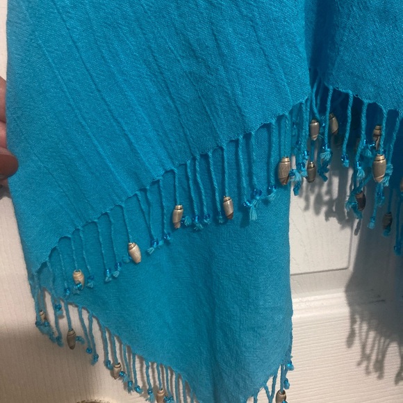 Blue seashell cover up - Picture 3 of 3